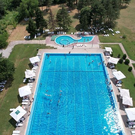 Paradise Park Polski Trŭmbesh Εξωτερικό φωτογραφία